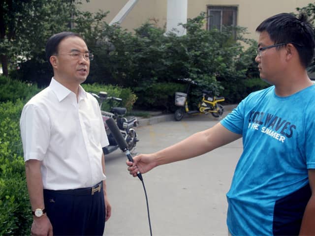 山東天意機械董事長(cháng)劉洪彬作為基層共產(chǎn)黨員，今天接受了當地記者的采訪(fǎng)